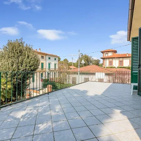 Holiday home Il Gladiolo - Focette 100mt From Sea - Happy