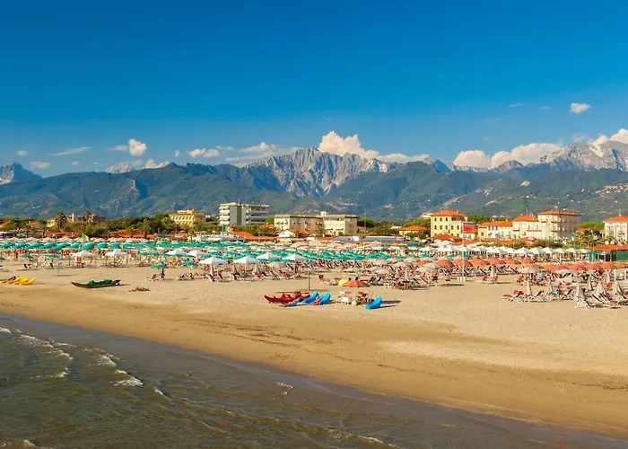 Il Gladiolo - Focette 100m From Sea - Happy بيت للعطل مارينا دي بييتراسانْت